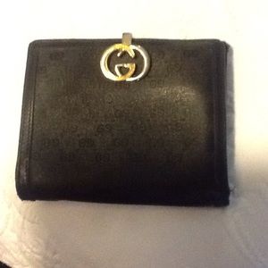 Gucci  authentic wallet